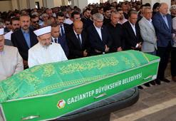 Fatma Şahin'in babası, son yolculuğuna uğurlandı