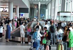 İstanbul Havalimanı'nda  dönüş yoğunluğu