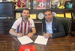 Sivasspor, Emrah Başsan'ı renklerine bağladı