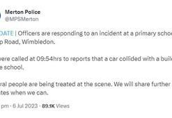 İngiltere’de otomobil okula daldı: Yaralılar var