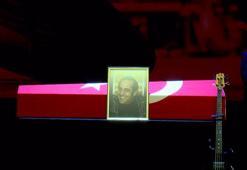 Özkan Uğur için AKM'de tören