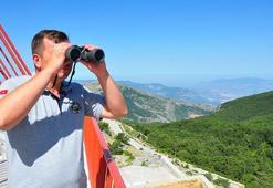 Manisa'da orman yangını gözetleme kulelerindeki görevliler, 'El Nino' sıcaklarına karşı teyakkuzda