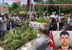 15 Temmuz kahramanı Ömer Halisdemir'in kabrinde dua ettiler