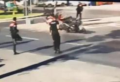 Kağıthane’de 'dur' ihtarına uymayan motosikletlinin çarptığı polis memuru şehit oldu