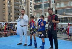 Depremzede çocuklar Muay Thai turnuvasında