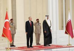 Cumhurbaşkanı Erdoğan Katar’da resmi törenle karşılandı