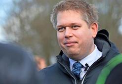 İsveç'te Kur'an-ı Kerim yakan Paludan hakkında yakalama kararı