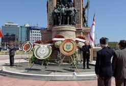Kıbrıs Barış Harekatı'nın 49'uncu yılında Taksim'de tören düzenlendi