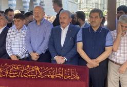 Esenler Belediye Başkanı Göksu'nun yengesi toprağa verildi