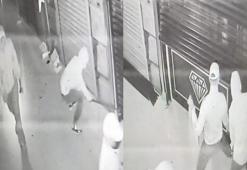 Kuyumcuyu soymak için levye ile 12 dakika uğraştılar