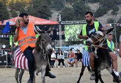 Eşek üzerinde 'Yörük futbolu'