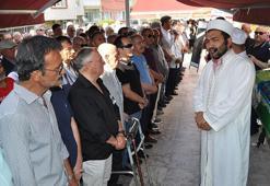 Eski Devlet Bakanı Dedelek'in eşi Vasfiye Dedelek son yolculuğuna uğurlandı