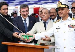 Pakistan MİLGEM Projesi'nin son gemisi PNS TARIQ suyla buluştu