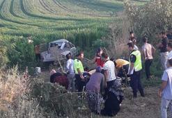 Mevsimlik işçileri taşıyan kamyonet tarlaya savruldu: 3 ölü, 11 yaralı