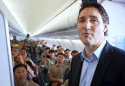 Kanada Başbakanı Trudeau'dan Güney Koreli itfaiyecilere 'sürpriz' teşekkür