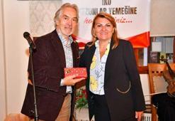 İskender Pala'dan tercih yapacak öğrencilere: Edebiyat yeni bir dünya kurmak içindir