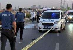 Başakşehir'de motosiklet sürücüsü bariyerle beton mikseri arasında sıkışarak hayatını kaybetti