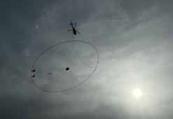 Helikopter ile havadan maden araştırması