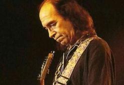 Anadolu rock müziğinin usta ismi Erkin Koray vefat etti