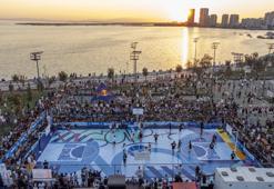 İzmir’de basketbolseverler smaç gösterisinde buluştu