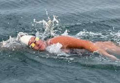 Açık su yüzücüsü Aysu Türkoğlu tarihe geçti