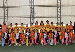 'Mor Menekşeler', futboldan sonra kriket sporunda da Türkiye ikincisi oldu