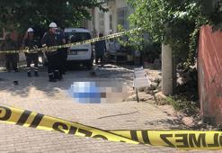 Evin elektrik bağlantısını yapmak için çıktığı direkte akıma kapılıp öldü