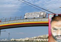 Ezgi'nin ailesi üst geçide astıkları pankartla kızlarının katilini arıyor