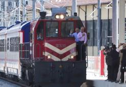 Altyapı ve Ulaştırma Bakanı Uraloğlu Kazlıçeşme-Sirkeci hattındaki test sürüşüne katıldı