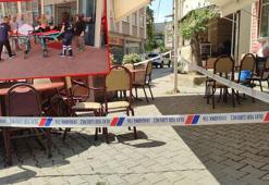 Mahalle muhtarı, tartıştığı kişiyi silahla bacaklarından vurdu