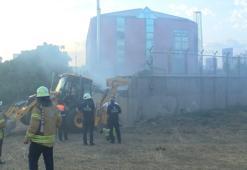 Ataşehir’de 4 katlı iş yerinde yangın