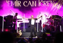 Aliağa'da Emir Can İğrek ve Zeynep Bastık konser verdi