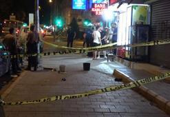 İzmir'de husumetli oldukları kadın esnaf tarafından tabancayla vurulan çiftten koca öldü