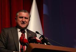 Osman Aşkın Bak'tan milli güreşçiler için tebrik mesajı