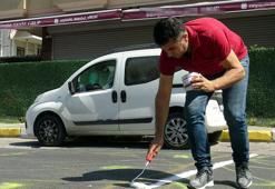 Avcılar'da yoldaki kasise uyarı çizgilerini esnaf çekti