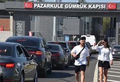 Yunanistan'daki yangın, sınır kapısında araç kuyruğuna neden oldu