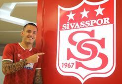 Sivasspor, Rey Manaj'ı renklerine bağladı