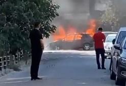 Büyükçekmece'de park halindeki otomobil alev alev yandı