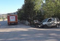 Amasya'da hafif ticari araç, beton bariyerlere çarptı; aynı aileden 3 yaralı