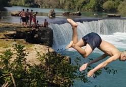 Manavgat Şelalesi'nde tehlikeli serinlik