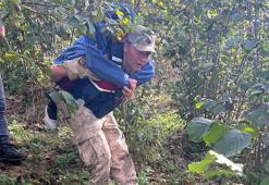 Bir gün sonra bulunan Alzheimer hastasını jandarma personeli sırtında taşıdı
