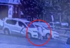 Hafif ticari aracın çarptığı hala- yeğen yaralandı; kaza kamerada