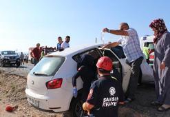 Otomobiller çarpıştı; uzman çavuş hayatını kaybetti, 3'ü çocuk, 7 yaralı