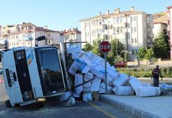 Nevşehir'de devrilen saman yüklü kamyonun sürücüsü: Yüzde 90 yol hatası var