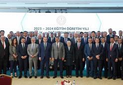 Bakan Tekin: Öğretmenlere önlükte zorunluluk yok, teşvik ediyoruz