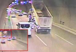 Damperi açık kalan kamyon, DMİ levhasını devirdi