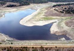 35 yıldır tarım arazisinin sulandığı gölet, kuruma noktasına geldi