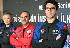 Türkiye'nin ilk uzay yolcuları, TEKNOFEST ziyaretçileri ile buluştu