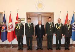 Bakan Güler, dünya şampiyonu askeri pentatlon takımını kabul etti