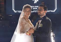 Bursa Büyükşehir Belediye Başkanı Aktaş, oğlunun nikahını kıydı